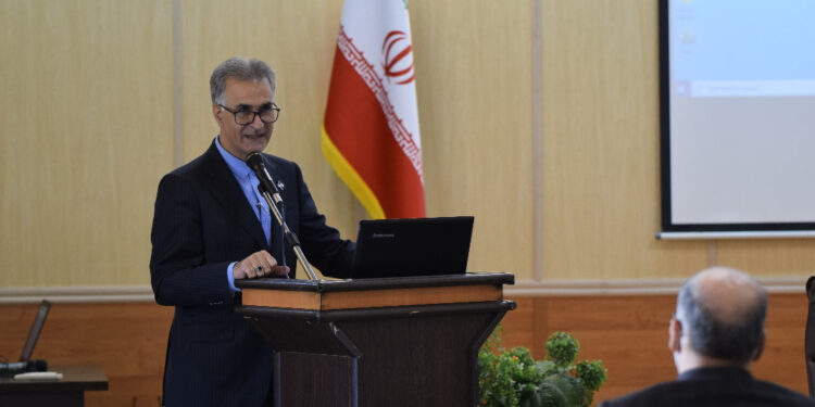 همایش آشنایی با مفاهیم دانش بنیان در صنعت دارو برگزار شد