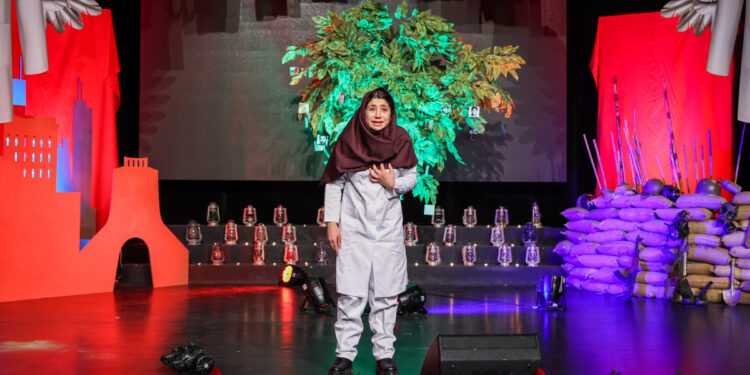 پنجمین کنگره شهدای داروسازی و سلامت