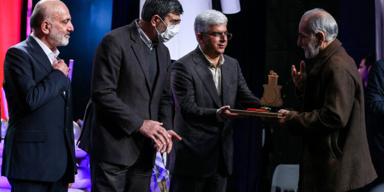 پنجمین کنگره شهدای داروسازی و سلامت