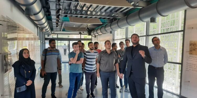 بازدید اجتماع نخبگانی استان البرز از شهرک صنعتی دارویی برکت