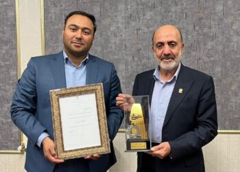 انتخاب شهرک صنعتی دارویی برکت به عنوان برترین شهرک صنعتی کشور