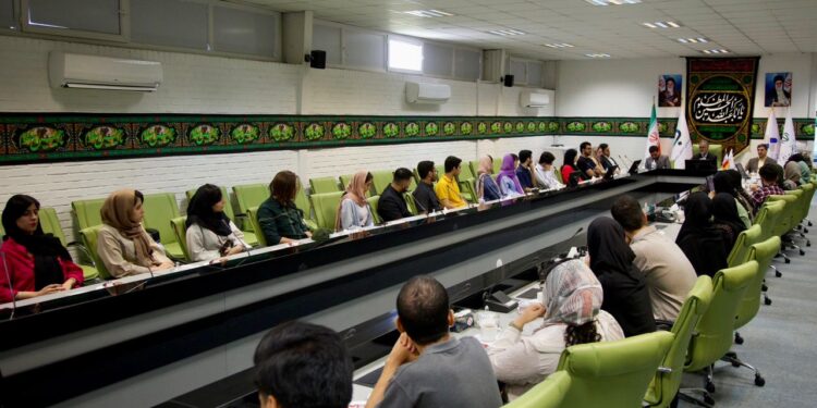 بازدید دانشجویان دارو سازی از شهرک دارویی برکت و شرکت بیوسان فارمد و شرکت شفا فارمد