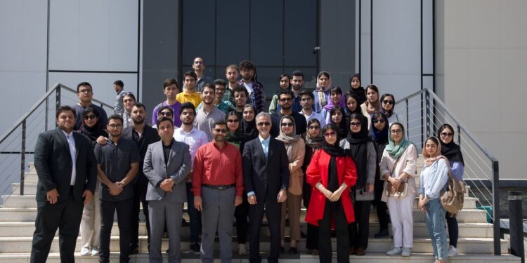 بازدید دانشجویان دارو سازی از شهرک دارویی برکت و شرکت بیوسان فارمد و شرکت شفا فارمد