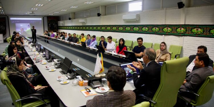 بازدید دانشجویان دارو سازی از شهرک دارویی برکت و شرکت بیوسان فارمد و شرکت شفا فارمد