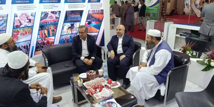 حضور گروه دارویی برکت در اولین نمایشگاه صادرات به پاکستان