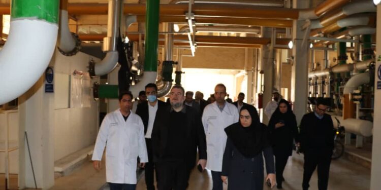 بازدید مدیران گروه دارویی برکت از کارخانه شرکت داروسازی ریحانه و نیز مرکز اصفهان شرکت پخش البرز
