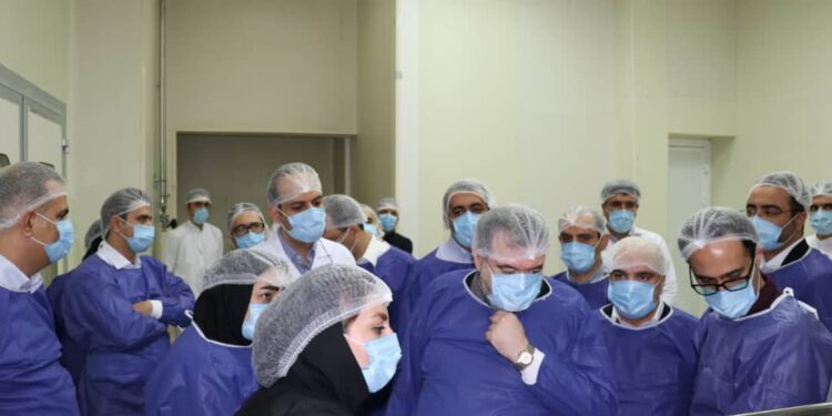 بازدید مدیران گروه دارویی برکت از کارخانه شرکت داروسازی ریحانه و نیز مرکز اصفهان شرکت پخش البرز