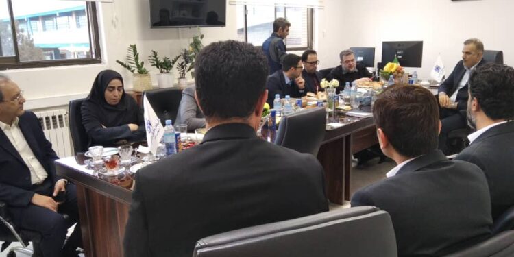 بازدید مدیران گروه دارویی برکت از کارخانه شرکت داروسازی ریحانه و نیز مرکز اصفهان شرکت پخش البرز